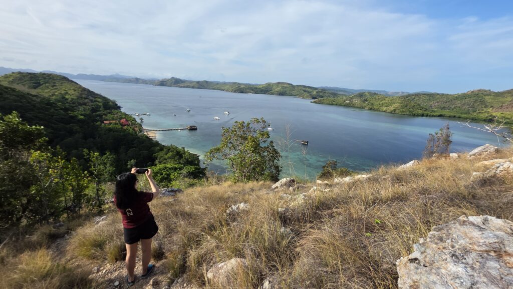 在 El Rio Y Mar Resort 爬山可以看到的景色