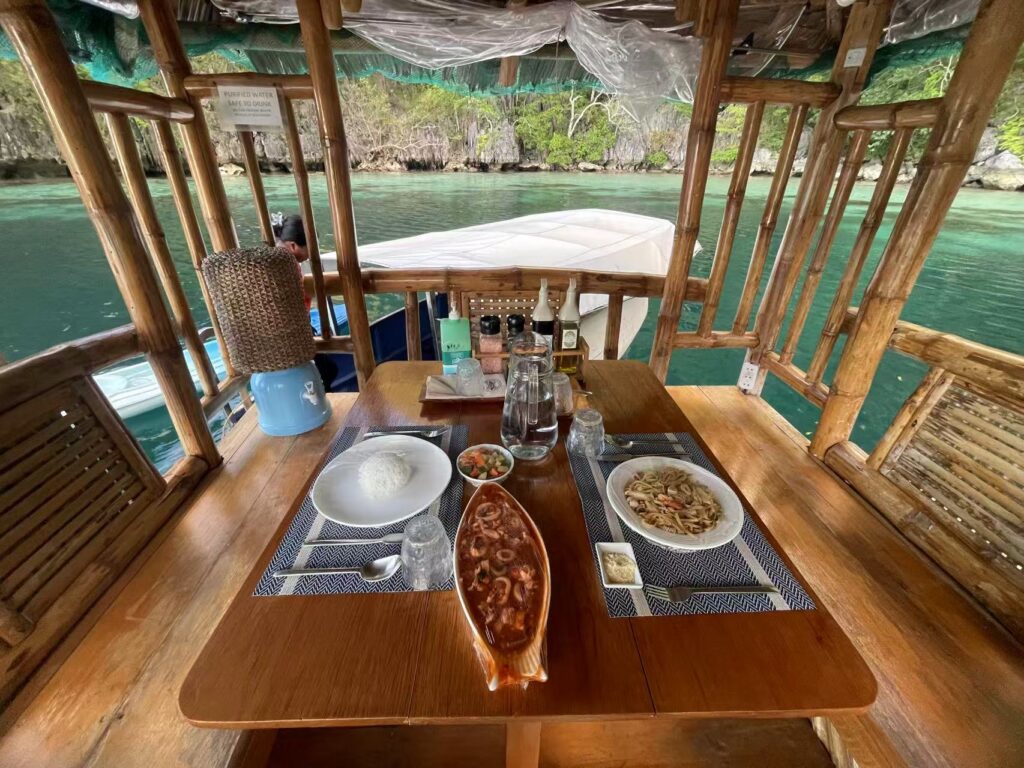 晚餐圖片(蒜香奶油番茄透抽&義大利麵)