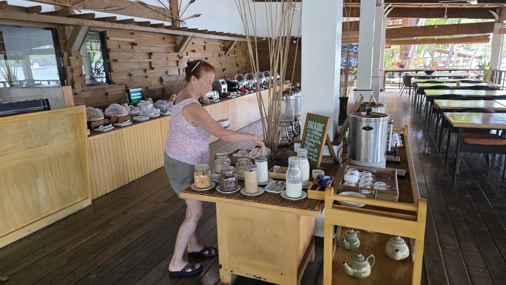 El Rio Y Mar Resort 的早餐