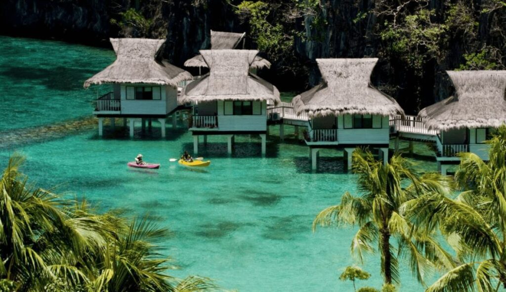 El Nido Resorts Miniloc Island的水上屋