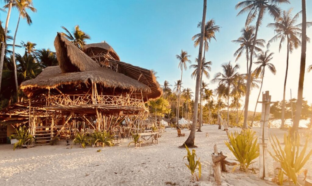 Dryft Darocotan Island的茅草建築